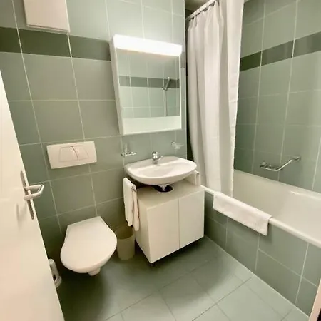 Your Bright And Spacious By The Lägenhet