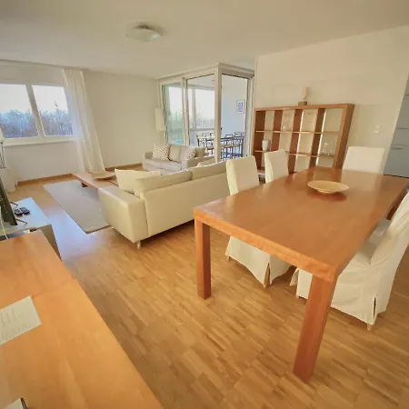 Your Bright And Spacious By The Lägenhet Lausanne