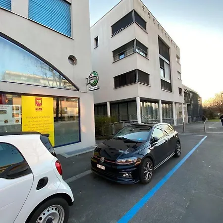 Your Bright And Spacious By The Apartament *