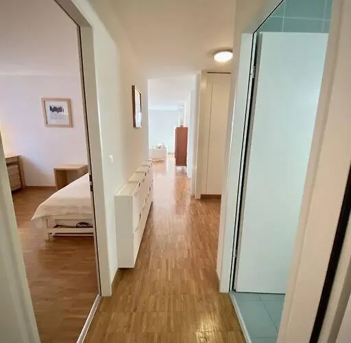 Apartament Your Bright And Spacious By The *