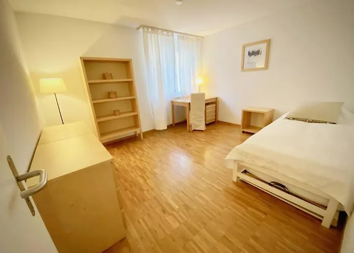 Apartament Your Bright And Spacious By The