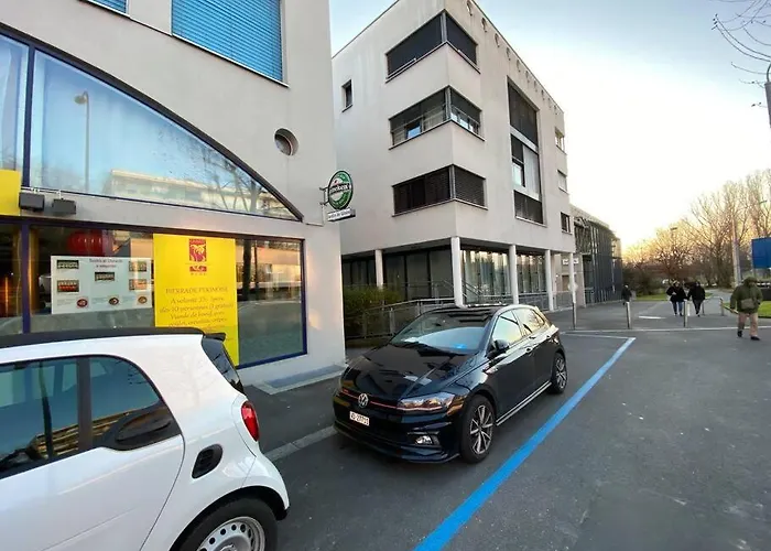 Your Bright And Spacious By The Apartament *