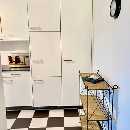 Your Bright And Spacious By The Διαμέρισμα *